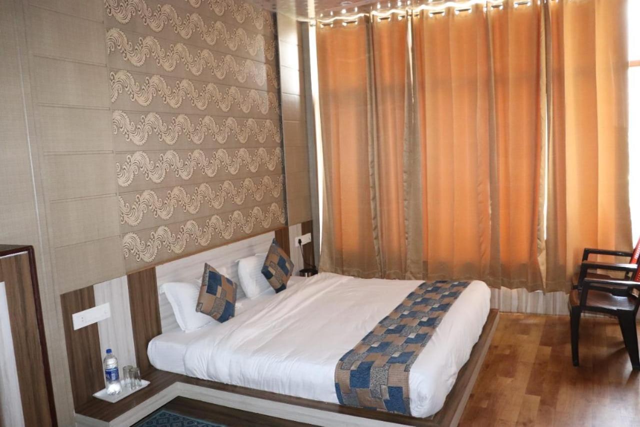 Sleeping Beauty Hotel Moutain View Property Joshimath Ngoại thất bức ảnh