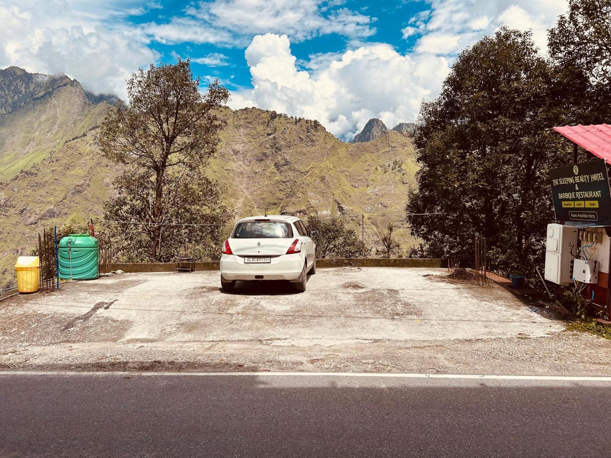 Sleeping Beauty Hotel Moutain View Property Joshimath Ngoại thất bức ảnh