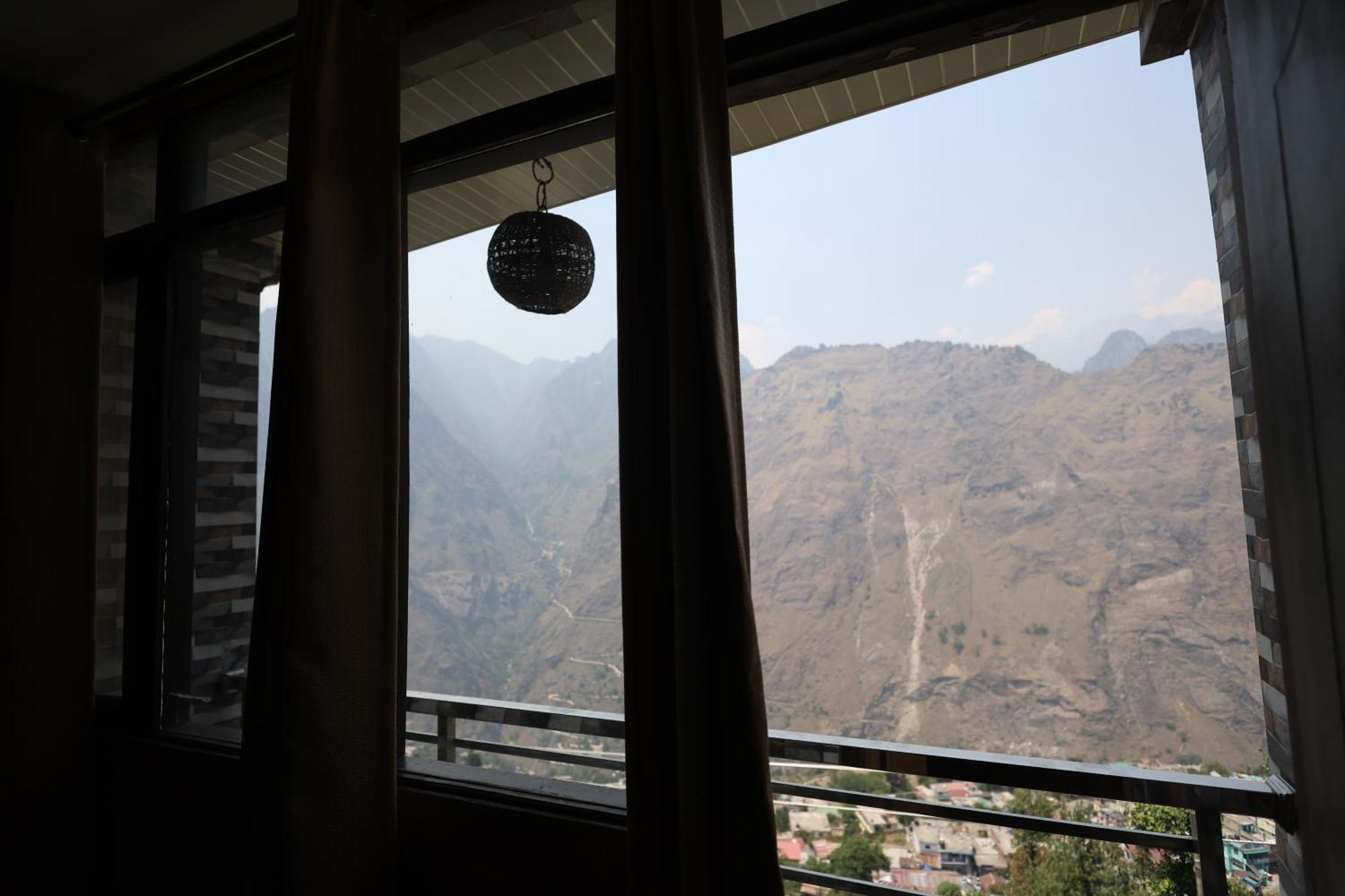Sleeping Beauty Hotel Moutain View Property Joshimath Ngoại thất bức ảnh