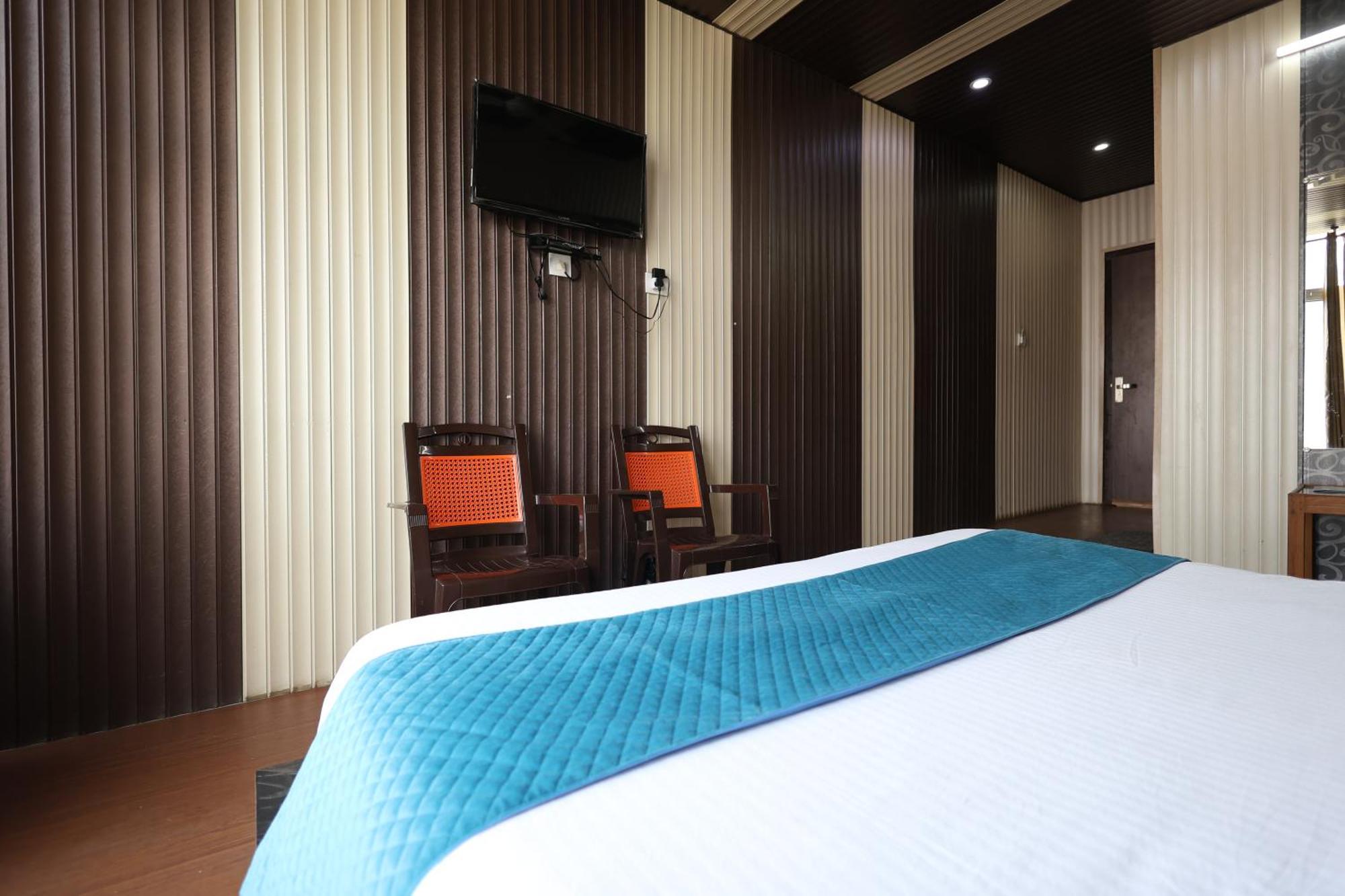 Sleeping Beauty Hotel Moutain View Property Joshimath Ngoại thất bức ảnh